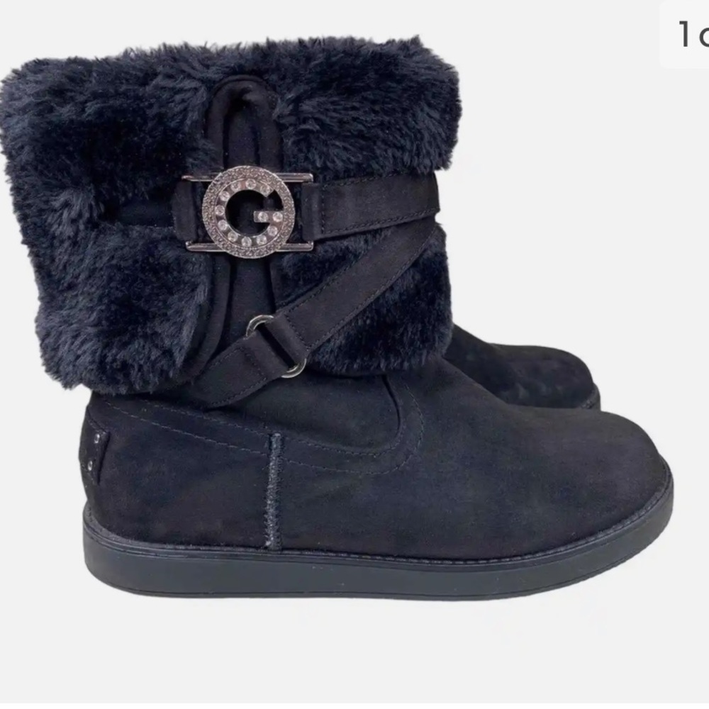 Women’s GBG By Guess Short Fur Faux Suede Boots With Rhinestone G Buckle 8.5